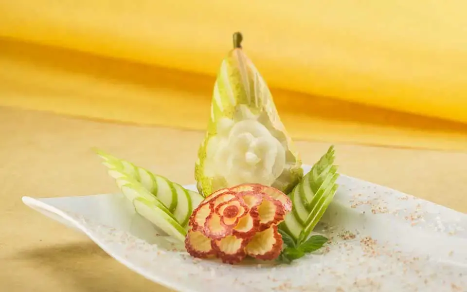 Gemüse- und Früchteschnitzen für Azubis