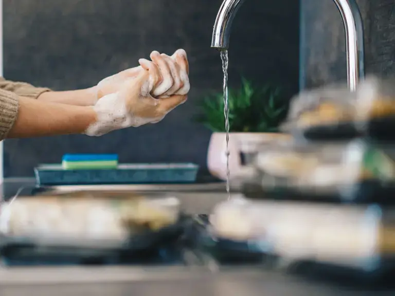 Checkliste - Arbeitsanweisung Sicherheit und Hygiene im Service